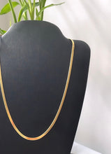 Load image into Gallery viewer, Dainty Herringbone Necklace